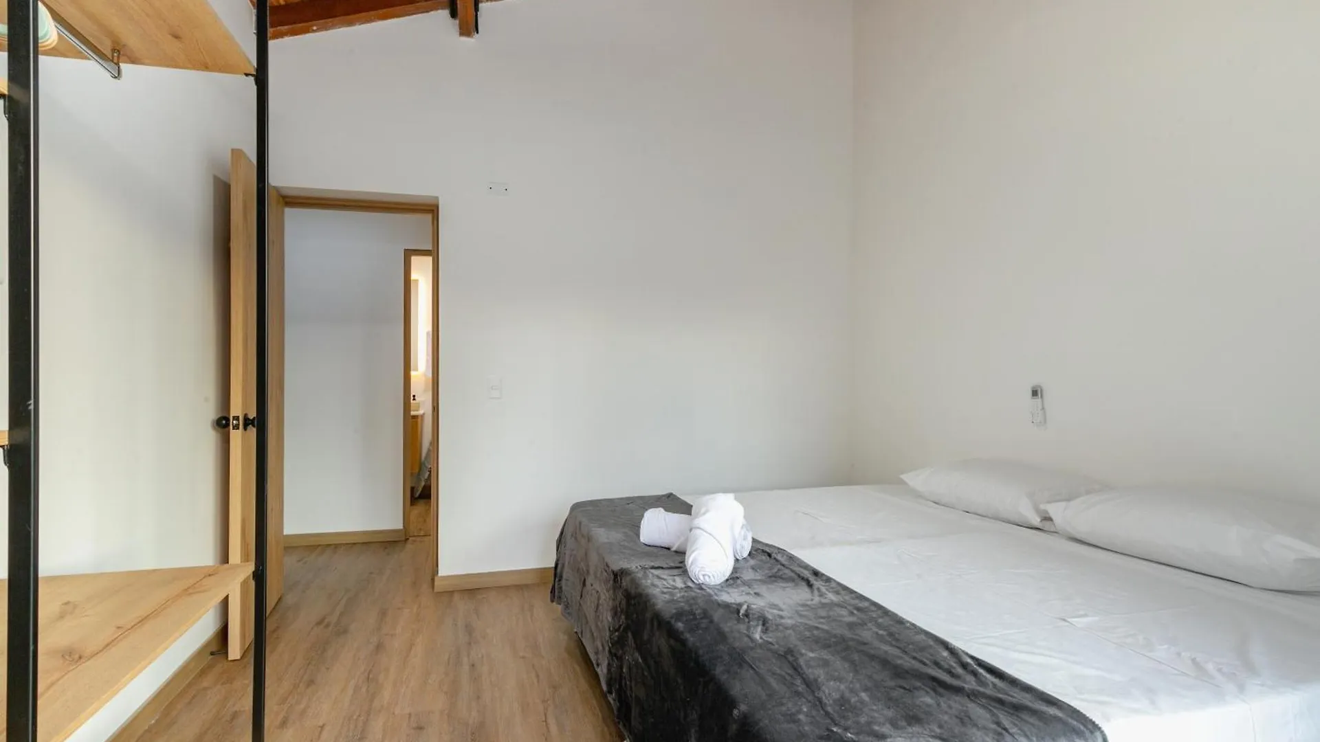 B3 4Br Poblado Penthouse Wit Ac And Jacuzzi Apartment Medellin
