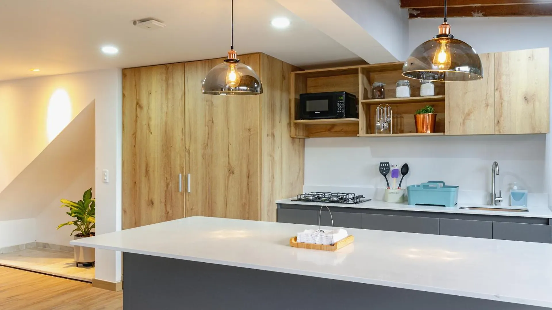 B3 4Br Poblado Penthouse Wit Ac And Jacuzzi Apartment Medellin